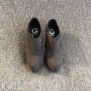 EUC-Guess bootie heels
